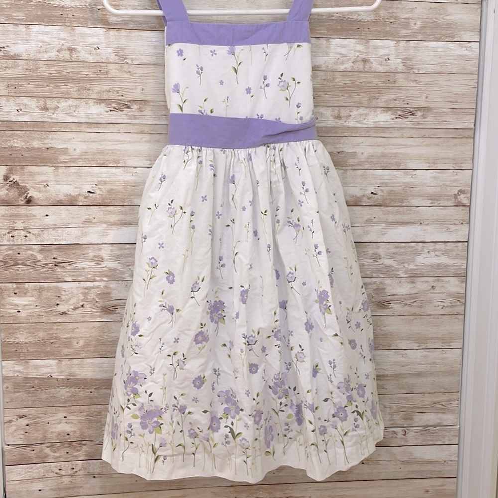 Girls, lavender and white floral sleeveless dress size 8